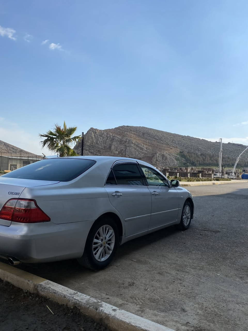 سه‌ره‌تا به‌ناوی خوای گه‌وره‌
شاهینه‌  بڕاوه‌  2007ڕۆیاڵ 
180گێڕ گه‌وره‌S
سه‌یاره‌كه‌ 130هه‌زار ڕۆشتوه‌
گێڕو مه‌كینه‌  لای 100وه‌ستا  فه‌عسی كه‌
سوكان ڤۆلیۆم
پێشو پشت به‌شه‌رت  ده‌عمی نیه‌ سه‌یاره‌كه‌ زۆر توندو تۆڵه‌ 
4تایه‌ی لۆكی له‌سه‌ره‌  4جام غه‌زن 2 دوگمه‌به‌سمه‌ ڕه‌سای
ڕۆنی مه‌كینه‌ تازه‌ گۆڕاوه‌
سحری 47مه‌جالێكی كه‌م
 ژ.م***********
