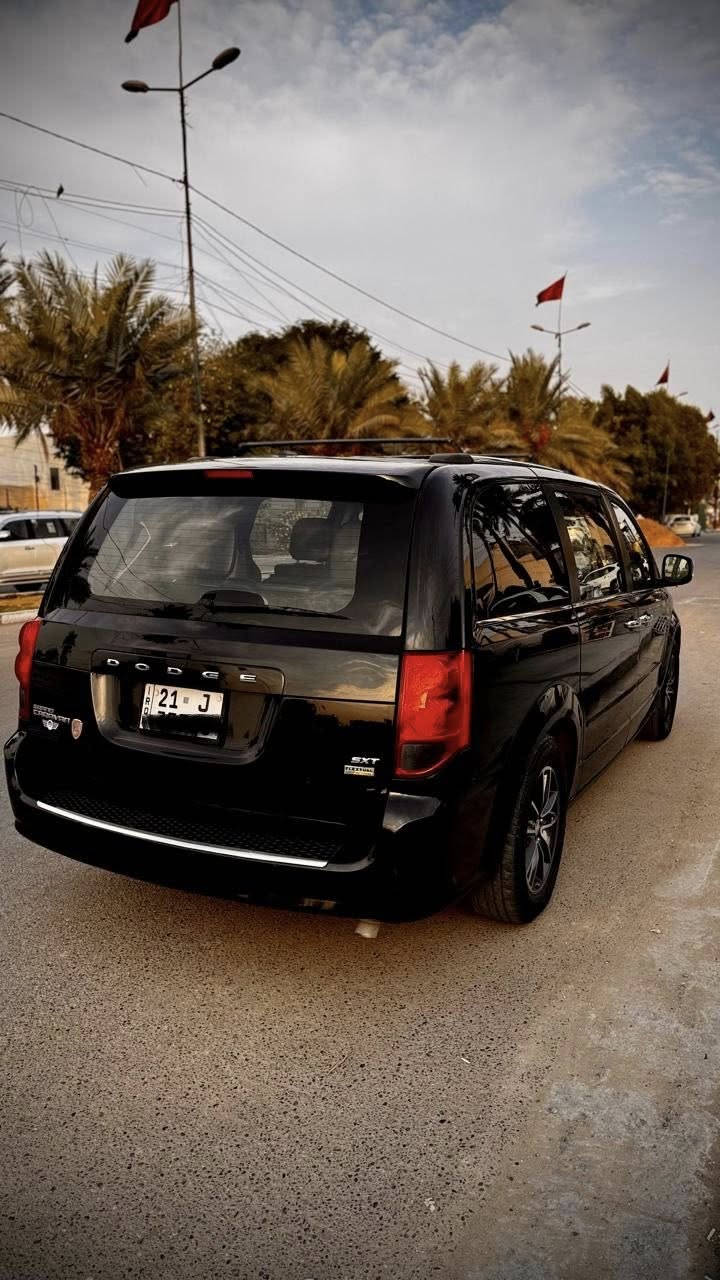 💠للبيع دوج كرفان موديل 2017 حادثها باب سايق سرقه مبدل اصلي الباب الخلفي صبغ فقط قطعه وحده حتى الدعاميات بدون صبغ

💠رقم سليمانية دولي 

💠سنوية جديدة

💠هزه جديد بهذا الشهر 

💠صدر أمامي خلفي جديد

💠تبريد 3 قطع ثلج

💠كشنات سياحي بلع

💠تحكمات ستيرن

💠ارضيان جلد حوضيات

💠الأبواب والصندوق ميكانيكي

💠جامات كهربائي

💠باتري جديد ضمان سنه

💠شاشة وكاميرا

💠السيارة جديدة حيل حلوة احلى من الصور استخدام شخصي مال بيت

💠السعر 178بيها مجال بسيط

📍مكان السيارة بغداد حي الجهاد او السيديه 
للاستفسار ***********
نعتذر عن المراوس (بيع فقط)
