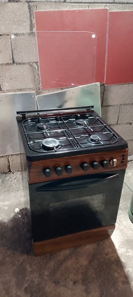 السعر 85 نظافه فول  للبيع  او معارض مع طباخات تعبانه والفرق حسب الاتفاق والقناعه 
طباخ  عيون وفرونه تاخذ شرط التشغيل جدا نظيف كلو شغال شرط 
نظام بواري 
نظام الفرن خطين 
يارمجه الشرقيه الاولى 
*********** واتساب واتصال 
*********** اتصال 
اذا عندك معارض دزلي صورو عالواتساب عالكورك بي واتساب
