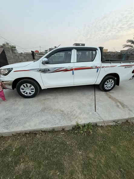 السلام عليكم بيكم ناصي موديل٢٤  باب اول ماشيه ٥٣ رقم أربيل كفاله عامه كير عادي السع ٢٥٥ وبيه مجال الشراي قليل العنوان واسط الشحيميه***********
