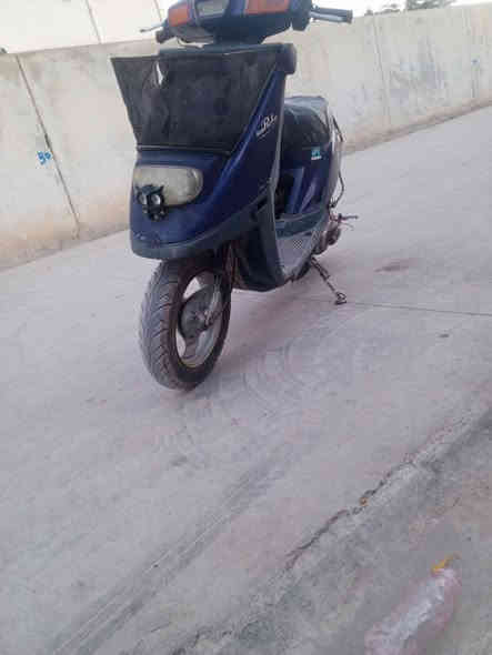 ياماها للبيع شغال  سعره 125وبيه مجال عنواني كركوك حي العروبه ***********
