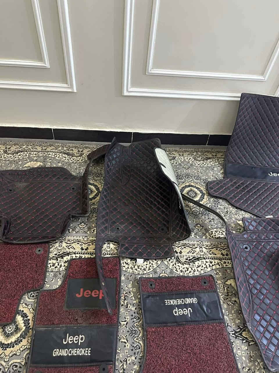 السلام عليكم
شباب عندي تخم  كامل جلدات مال جيب لاريدو للبيع سعرهن ٧٥ الف 

العنوان بغداد للاستفسار 

هـ ***********
