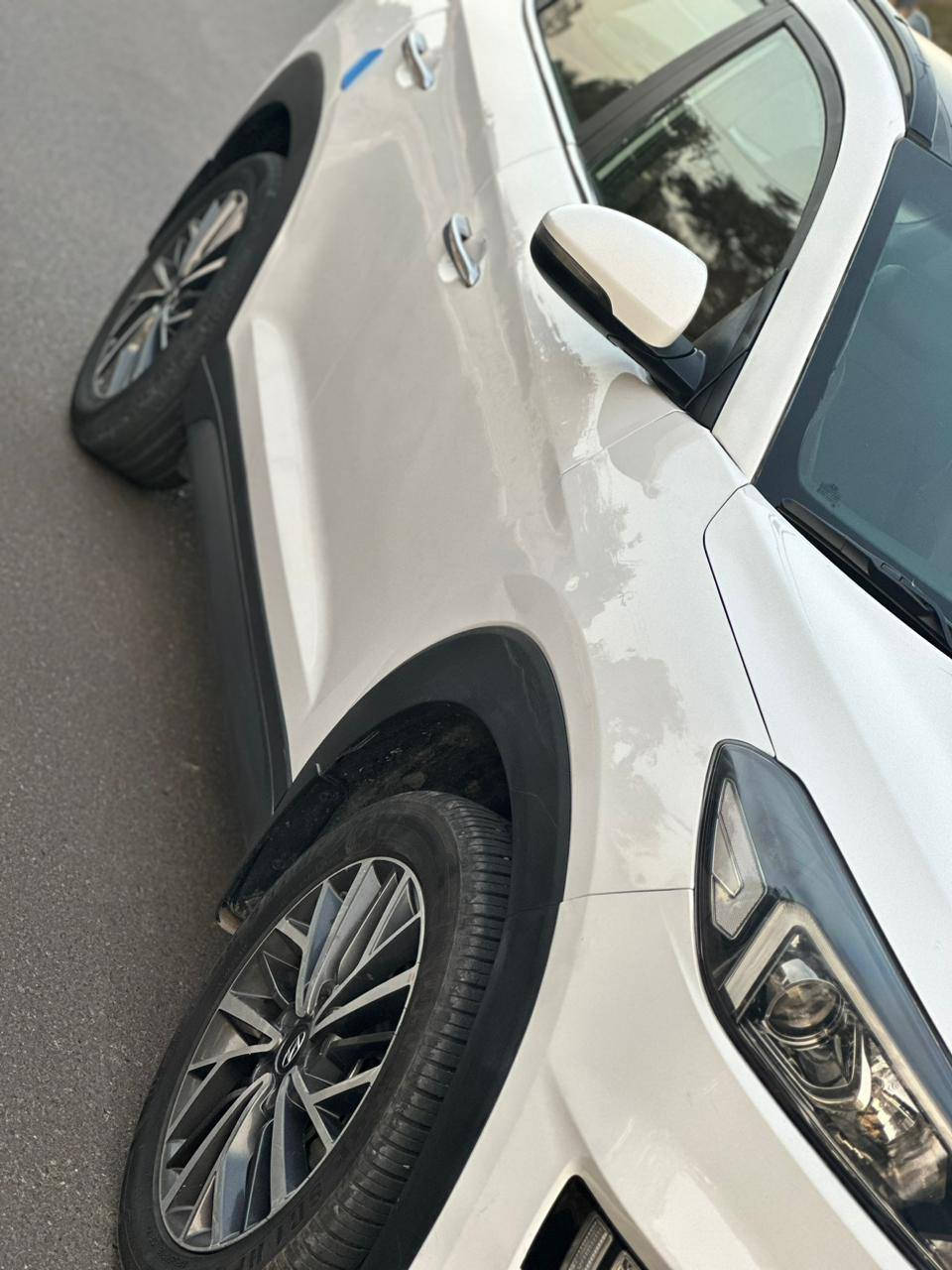 سلام عليكم توسان للبيع موديل 20 فول مواصفات واحد على واحد شركه الكاصد محرك 2000 دوش ماشيه 100 كير ومحرك مامفتوح سنويه لغايه 31 السياره بسمي مشروع وطني تحويل ثاني يوم بيها شبر واحد صبغ والباقي كفالة عامه بيع مستعجل عنوان كربلاء السعر 180وبيها مجال بسيط رقم الهاتف *********** / ***********
