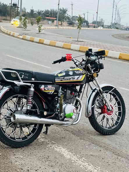 سلام عليكم🌹
دراجه سيفان 
السعر 670 وبيه مجال 
٢.مديل ٢٤ باب الاول
الشراي يتصل ويدلل(( ***********
مكاني تكريت العلم  مو شراي لا تراسل وتعبني
