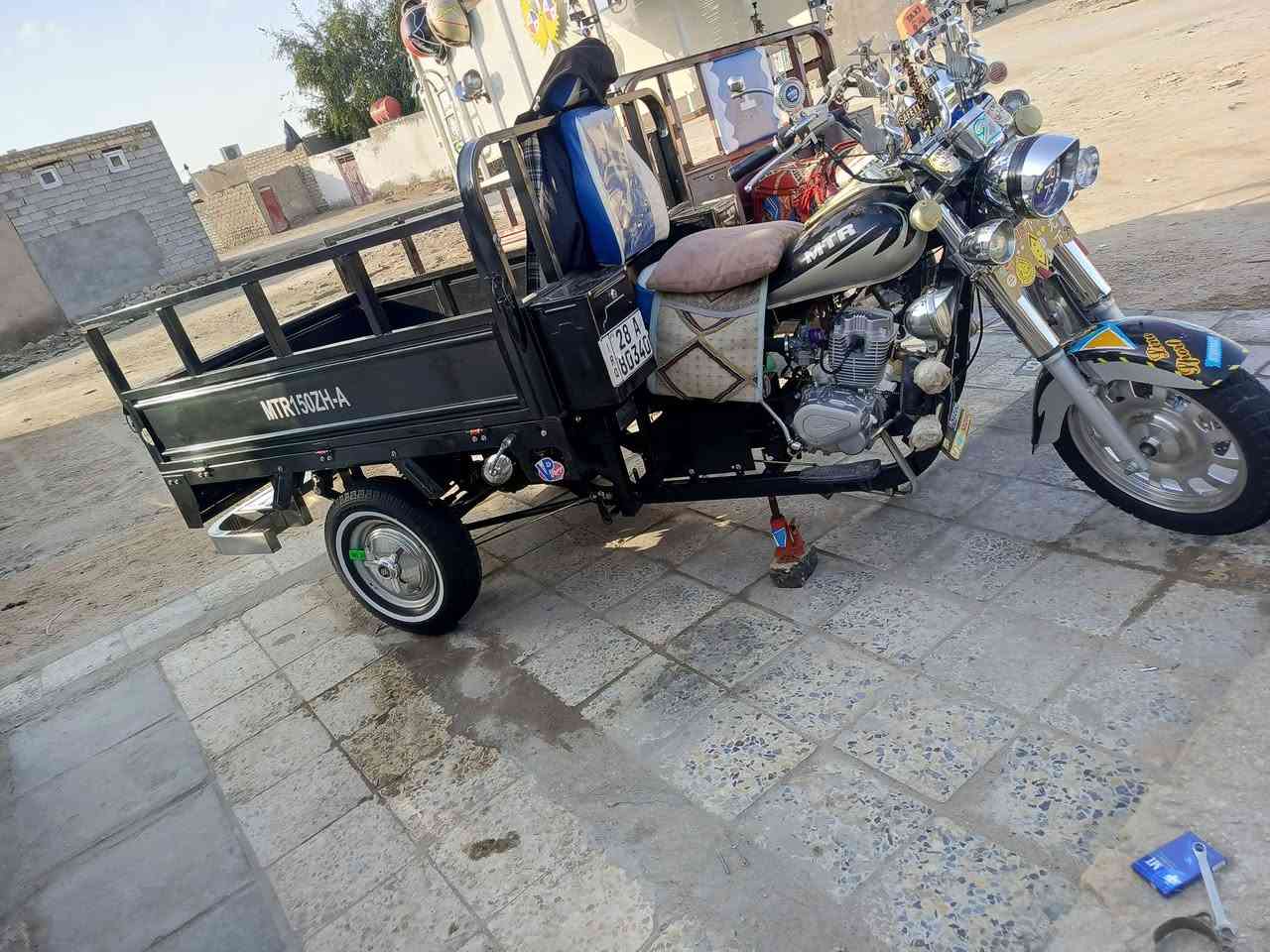 السلام عليكم دراجه للبيع رقم انكليزي مداور ثاني يوم دراجة جاهزة وحلوة موديل 2020 طالعة بل 23 خاص مايجاوب هذا رقمي والشراي بيه خير ويدلل ‏‪***********‬‏ تحياتي للجميع
