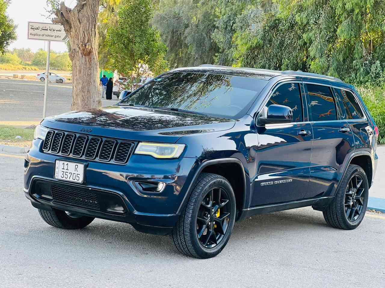 سلام عليكم جيب للبيع موديل 2017 امريكي رقم بغداد بسمي بيه جاملغ وبنيد بدون دواخل مكاني بابل رقم الهاتف ***********
