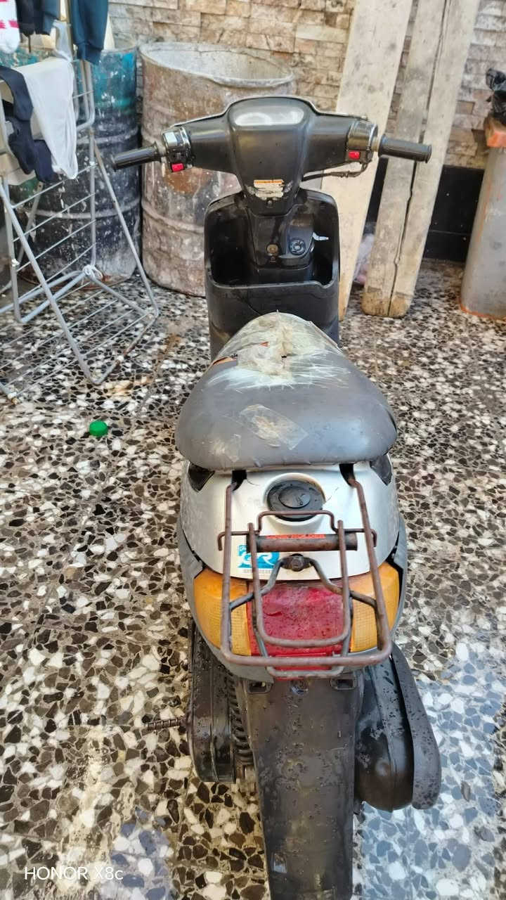 سلام عليكم دراجه بطه شغاله سلف وهندر دراجه محرك نشط مكاني الدولعي الخطيب السعر 225وبيها مجال بصيط ***********
