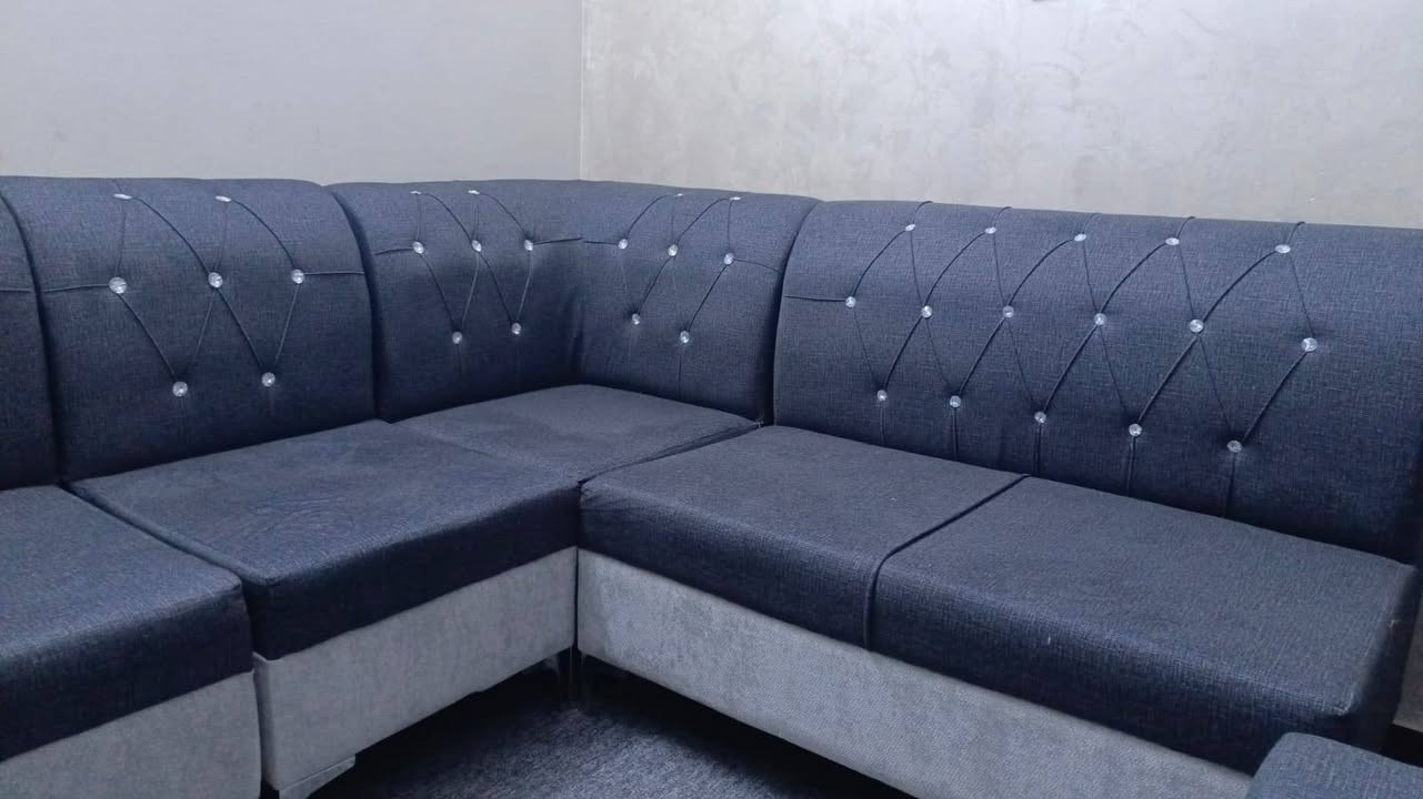 ديوان 10مقاعد للبيع سعر مناسب وبعده جديد


**إذا كنت صاحب هذا الإعلان وتريد حذفه لأي سبب، رجاءا أرسل رسالة إلى الدعم الفني**