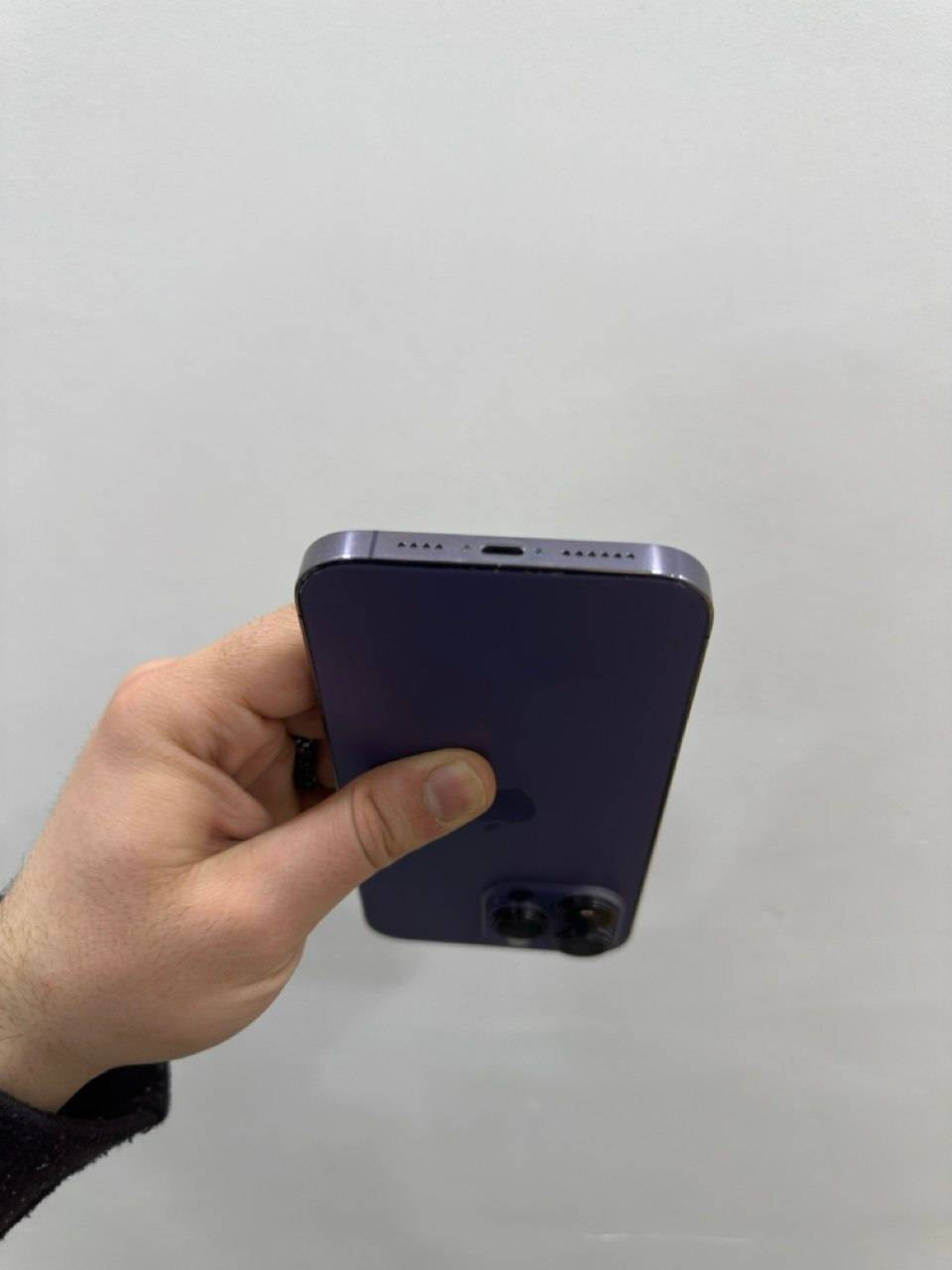 ايفون 14 برو ماكس دبل سيم ( خطين ) ذاكره 256 بطارية 88
فقط مبدل شاشة و ضهر فيس ايدي شغااااال 
ومبدل كامرة تفصيخ يعني مال جهاز ثاني تقرا بل ضبط ( قطعة اصلية من ابل )

سعره 550 الف ( فقط بيع )

للتواصل عل هذا رقمي *********** وبي واتساب 
مكاني موصل وعندي توصيل لكل العراق
