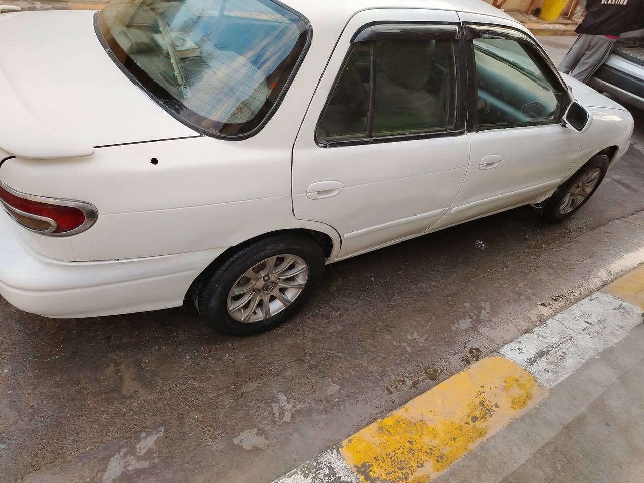 البيع فقط كيا سيفيا موديل 1995 سياره مصبوغه عام محرك كير جدد   تبريد نقصه فقط بوري لو كمبريسر كهربائيات كلهن شغاله كير عادي سياره خير من الله رقم بغداد بسمنه تحويل ثاني سنويه بعده ما ساقطه السعر 40 وبيهن مجال وبل عافيه على ياخذه مكاني فلوجه الاستفسار عن الرقم ***********
