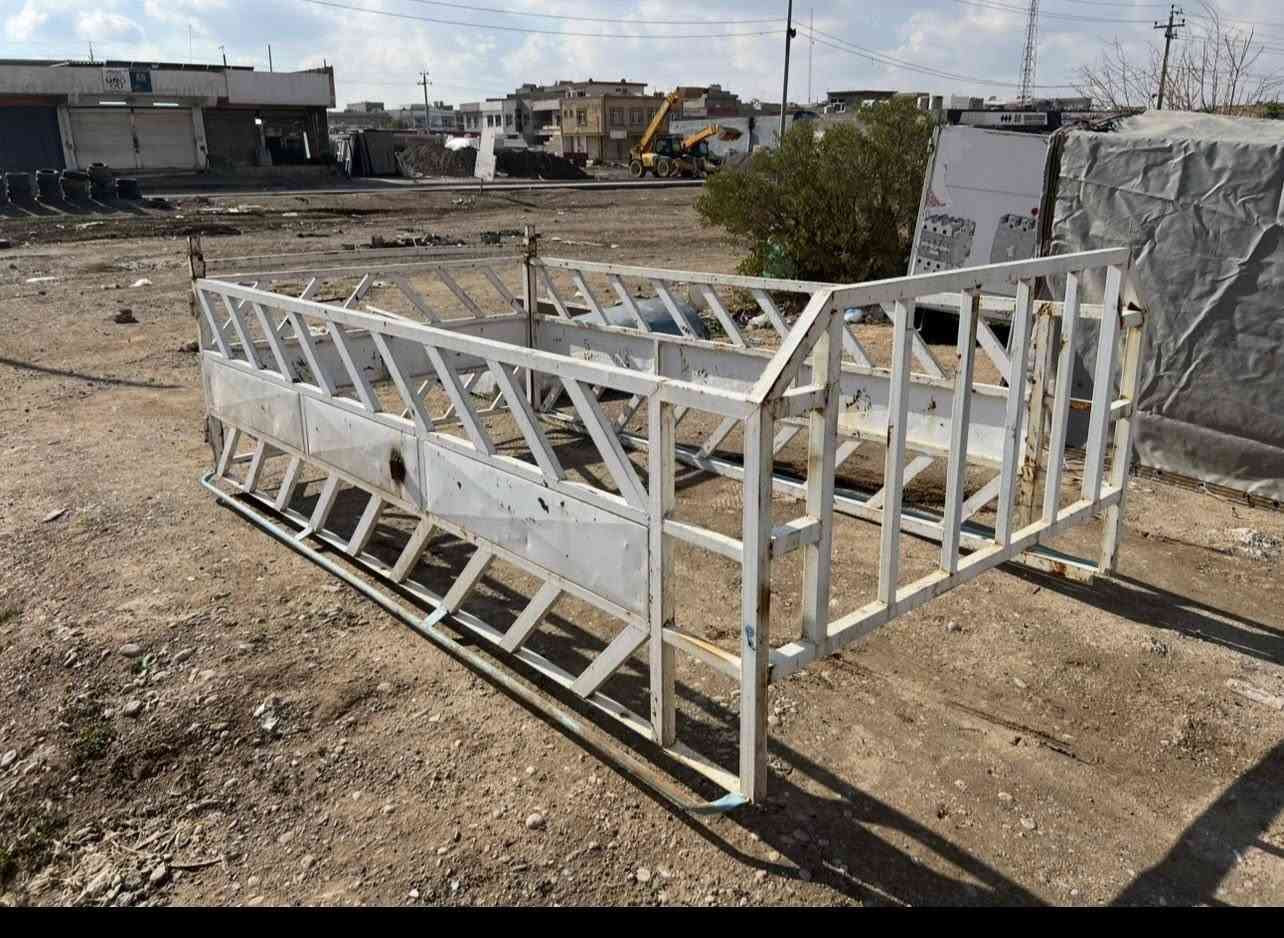 چەمچەی کیا بۆفرۆشتن ٤٠٠٠ نرخ ٢٥٠٠٠٠
***********
