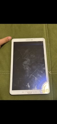 تاب E • ذاكرة ١٦ • مقفل كوكل