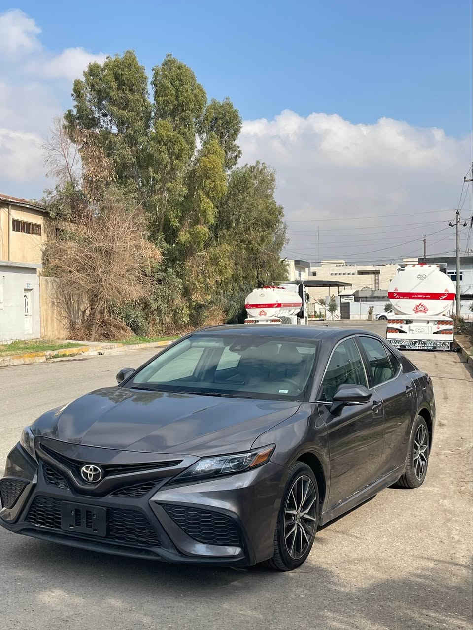 كامرى 2024 .
سةيارةكة يك پارچةى سبوخه بةس بؤنيت نيو چاملغى تةعديله   كةمةك پئشي هةيتى بةس سةيارةكة دةرةجه يك جوانه بئ شوختوو قةپو قؤپه ناو كرئميه مواسةفات se رةقةمى نةشكاوه ٣ مانگى كاتى لةگةله ئةرباگ سوكانو شان تةقيوه دةرجة يك جوانه سةياركه جاهيزه بئ مةسرةفه 
0750 366 90 60 أربيل, العراق
