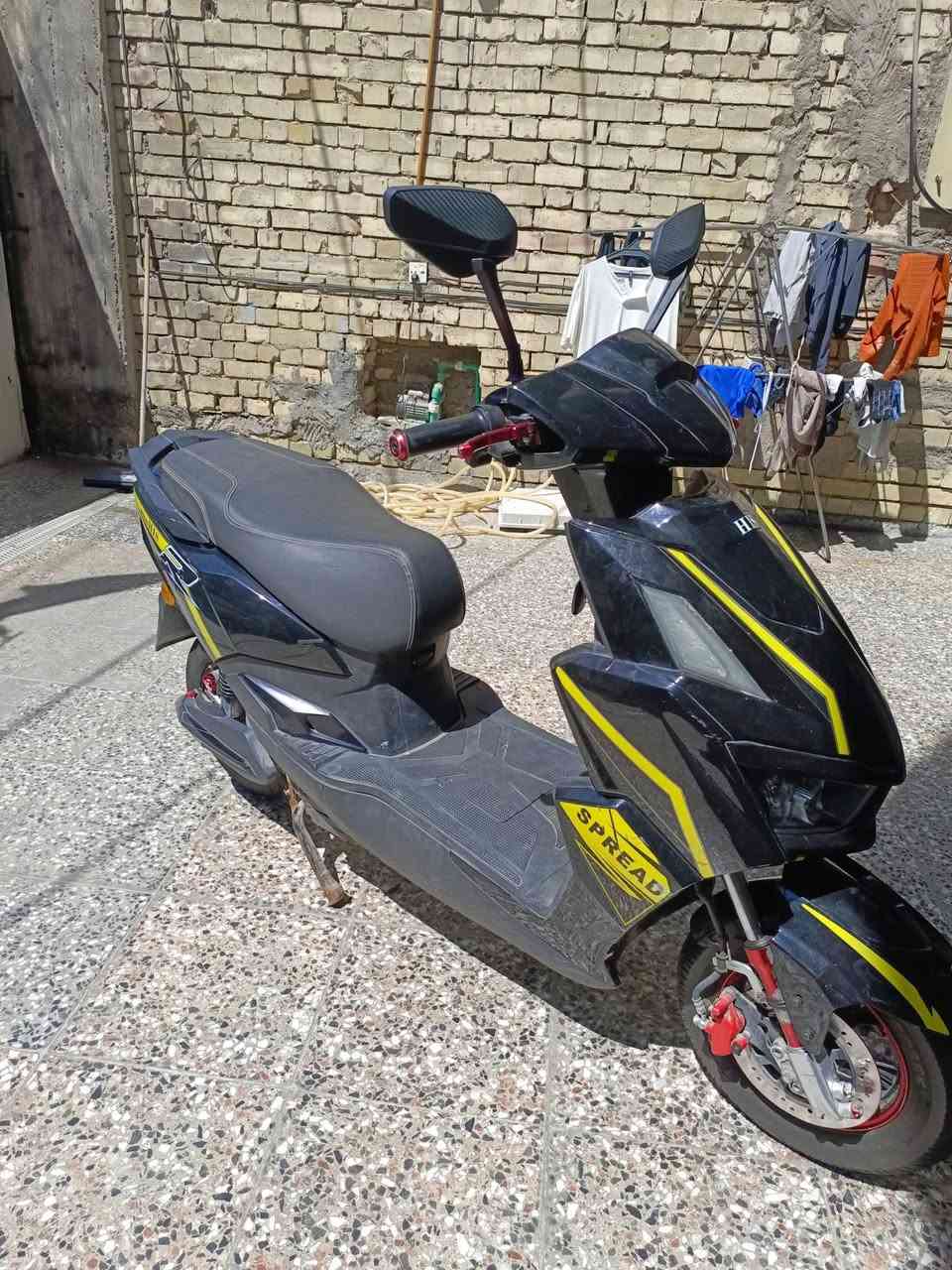 سلام عليكم دراجه للبيع  النوع سكنس ماتريكس دراجه نظيفه وما بيها كل نقص من بطاريات لايت زنون وشرط الفحص المكان البلديات الاتصال على الارقام ***********
