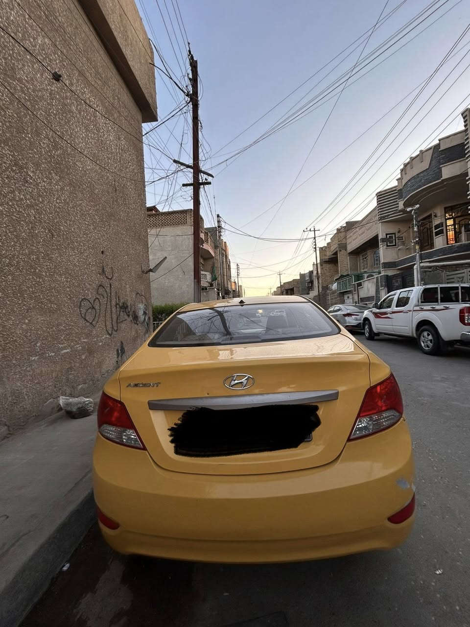 السلام عليكم
اكسنت2015 خليجي رقم بغداد باسمي 
محرك 1400
السعر 73
رقم الهاتف ***********
