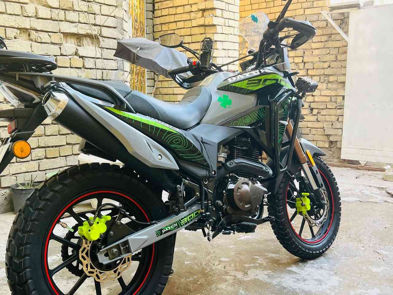 دراجه الادفنجر 300 cc دراجه كلش نضيفه ممشاه 30 الف دراجه موديل 2026 شهر 1 يوم 22 مكفوله من الطول الطول سعر 3650 رقم مميز وحرف A دراجه ويل كب مو سيم
عنوان 📍 البلديات 
***********
