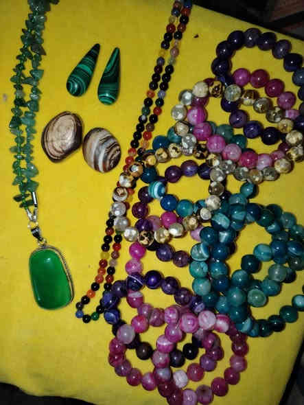 كلمن وسعره المحابس على 50 اي شي يعجبكم المراسله خاص او واتساب ***********
