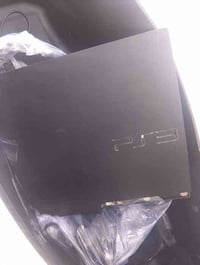 بلي 3 نضيف للبيع جديد صارلي شهر من مشتري السعر 80 وبي مجال للاستفسار ‏...