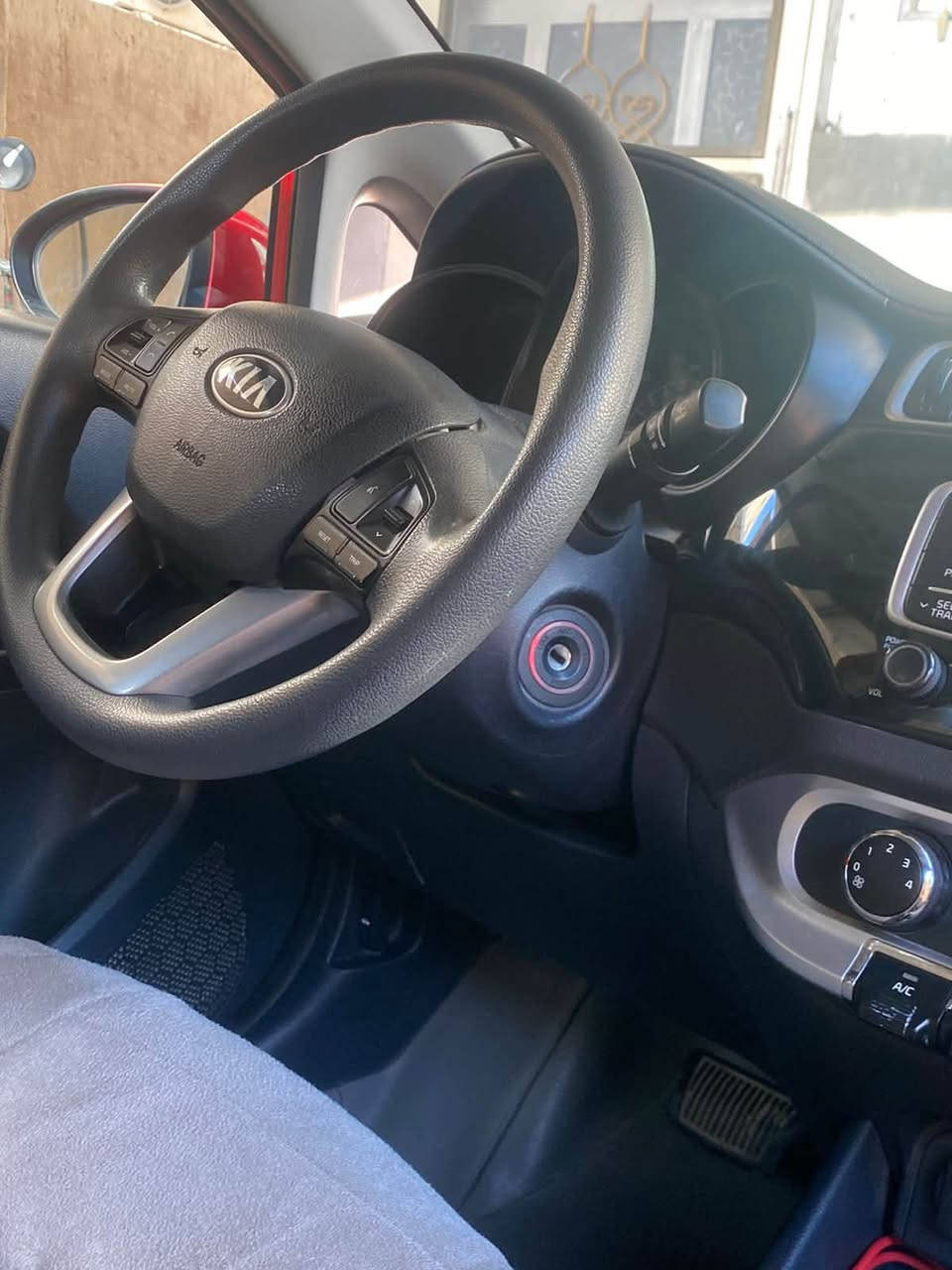 السلامُ عليكم
للبيع او مراوس ( اكسنت - صول ) امريكي فقط 
Kia Rio 2017 
وارد امريكي                  لون احمر 
محرك 1600 GDI     عداد المسافة 125000mi          الضرر جاملغ امامي ايمن + بنيد 
بلوتوث 
ايكو 
AUX 
USP
عداد ليزري  
غرفة داخل السيارة نظافة 💯  تبريد جيد جداً رقم بابل الجديد سنوية لغاية سنة 2030 كفائة المحرك جيد جداً + الكير جيد جداً كشر السيارة نظيف والسيارة جاهزة موجود سونار شامل للسياره  مكان التواجد بابل 
السعر المطلوب 80 ورقة وبي مجال 
للأستفسار *********** ( واتساب )
