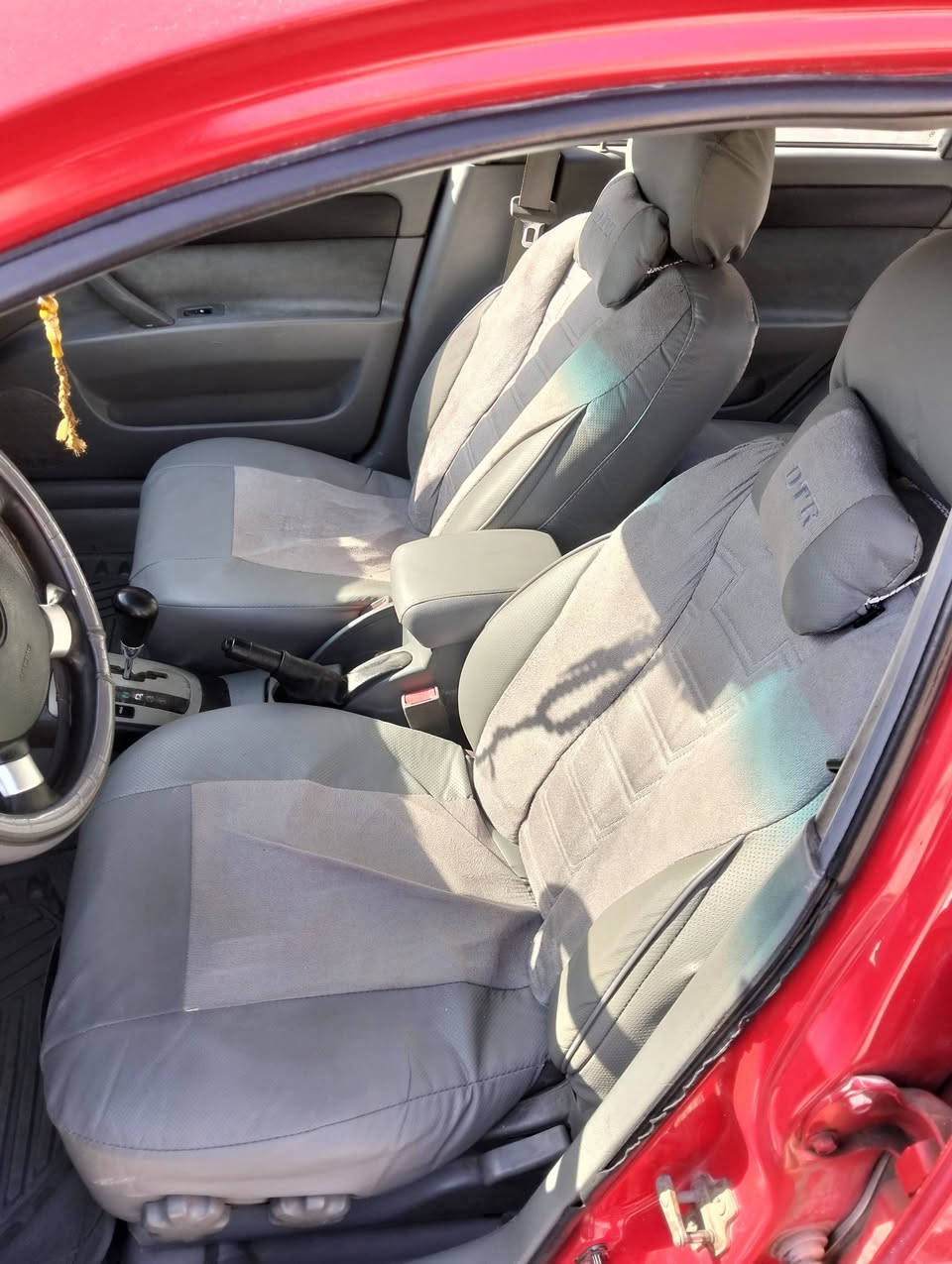 سلام عليكم اوبترا رقم نكليزي نجف بسمي سنويه هزه جديده السياره جديده بمعنه الكلمه مكينه وكير جديد وتماتيك حداديه تخم تاير كله جديد مال جناي مصبوغه صبغ عام السياره عمرته على يدي الله شاهد طخه مابيه  ماعايزه برغي تبريد شغال دواخل بلايلون يعني لو ماعندي ضرف مابيع الله شاهد لان ماحصل مثله والي ياخذه الله يمهله بيه بحق الحسين سعر 63 مجال بصيط حك الجيه *********** تصل وبيك خير وتدلل
