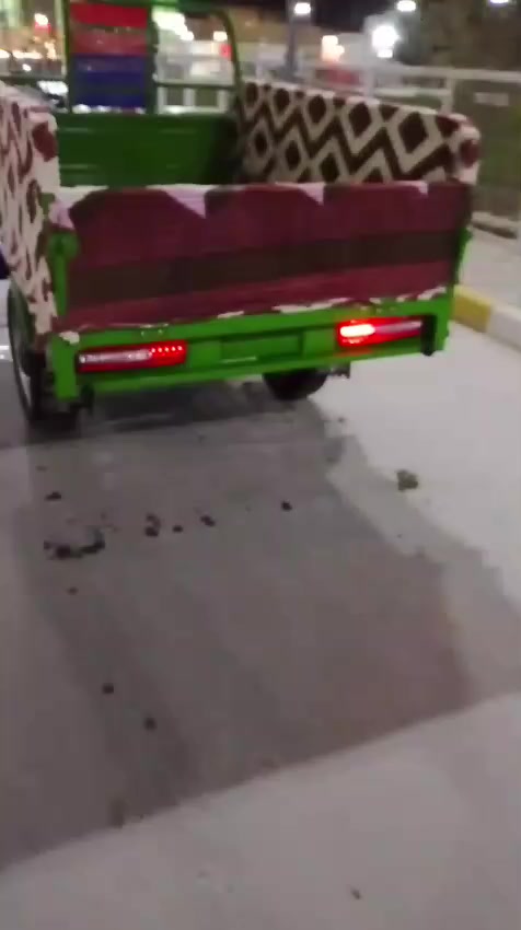 سلام عليكم سكوته لبيع مديل تلاته وعشرين طالعه بل سته وعشرين سارهه سبوع من شتريته محتاز مكان بصرة كرمت علي سعر  ملونين وتسعميه ***********
