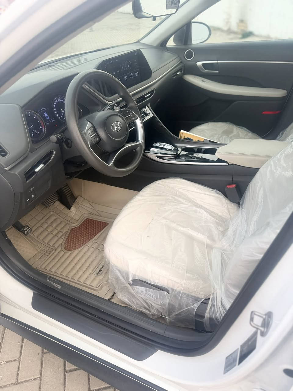 سلام عليكم
سوناته 2023
خليجي كفاله فقط بارد
رقم اربيل تحويل او وكاله
ماشيه 81الف
السعر 185 وبي مجال قليل
مكان السياره البصره حي الشرطه
للاستفسار 
***********
