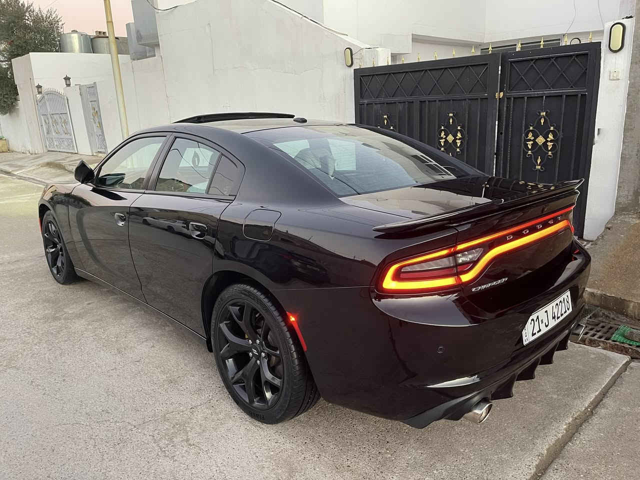 جارجر sxt 2020 بلاس فول مواصفات بس شاشه وسط مبدل بونيت للجمالية حادثها كلش خفيف صورة تقرير موجود بصورة ماشية 55 mil سعرها 240 ورقة
***********
*********** واتس اب

