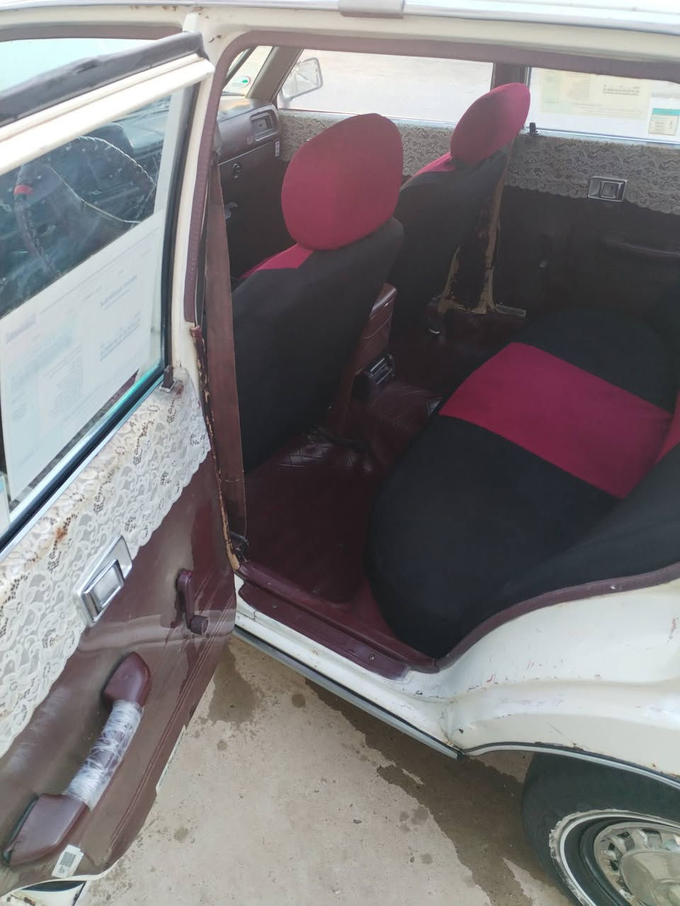 سياره البيع تدفيه تبريد شغال كربون بنزين بيه موديل 80 السعر على خاص واتصال على الرقم ***********
