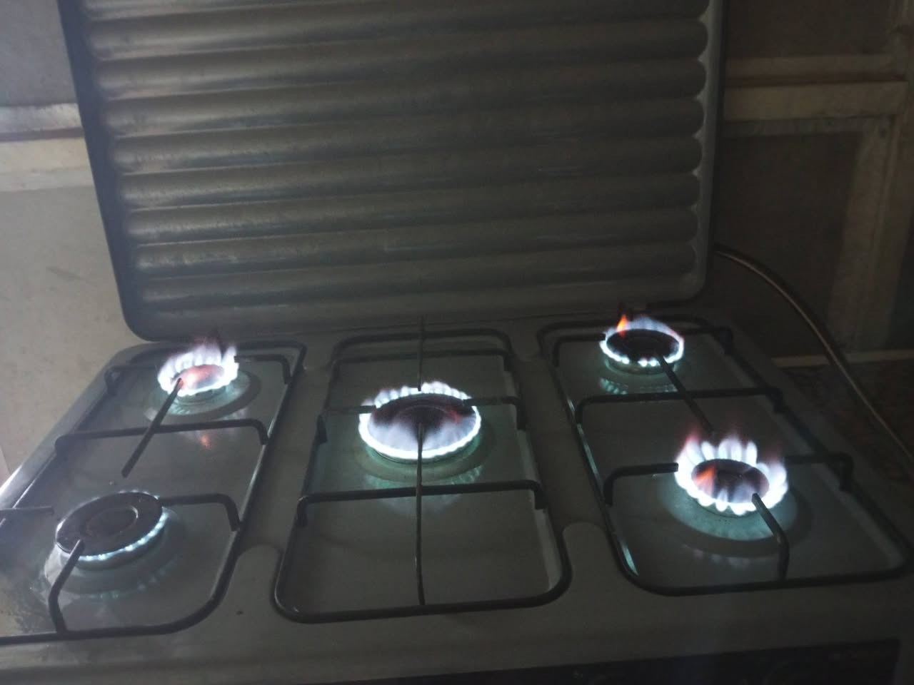 غراض للبيع اسعار مناسبة ناصرية مركز حي التضحية شارع العلوة بالنهاية واتساب خاص مفتوح ***********
