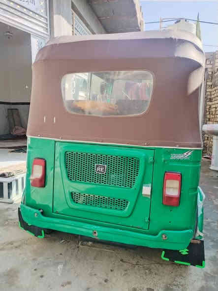 سلام عليكم اخوان تكتك 21 شهر9.اوراق مفتوحه بس نضيفه الله شاهد كبل لشارع السعر 7,250
وبيهه مجال قليل للشرايه. 

الشراي يتصل هاذه رقمي ***********
