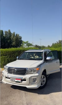 لاندكروز GX.R • ٢٠١٤ • ١٠١٠٠٠ كم