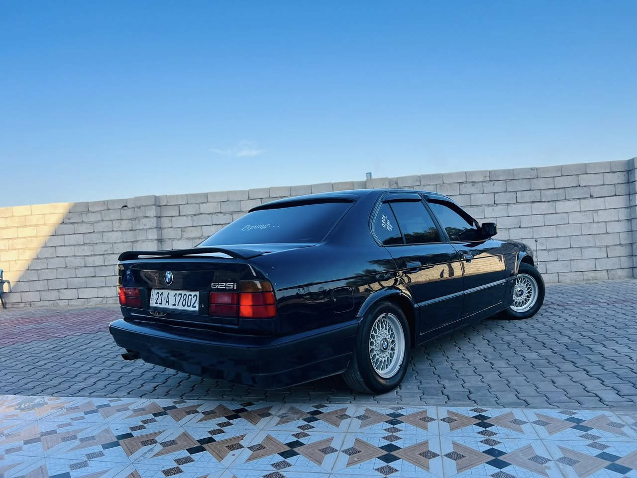 السلام عليكم للبيع بي ام موديل 1992 اصل525 محرك مسكر شرط كير وتماتيك شرط صدر امامي خلفي جديد تخم تاير جديد تخم ويل اصلي بلادي رقم شمالي دولي سنويه الغايه 20230 هزه جديد تبريد ثلج 🧊 تدفئه نار السياره صبغ عام جماليه بدون اي حادث غرفه جديده يرهم مروس حسب القناعه مكاني تكريت رقم التلفون ***********
