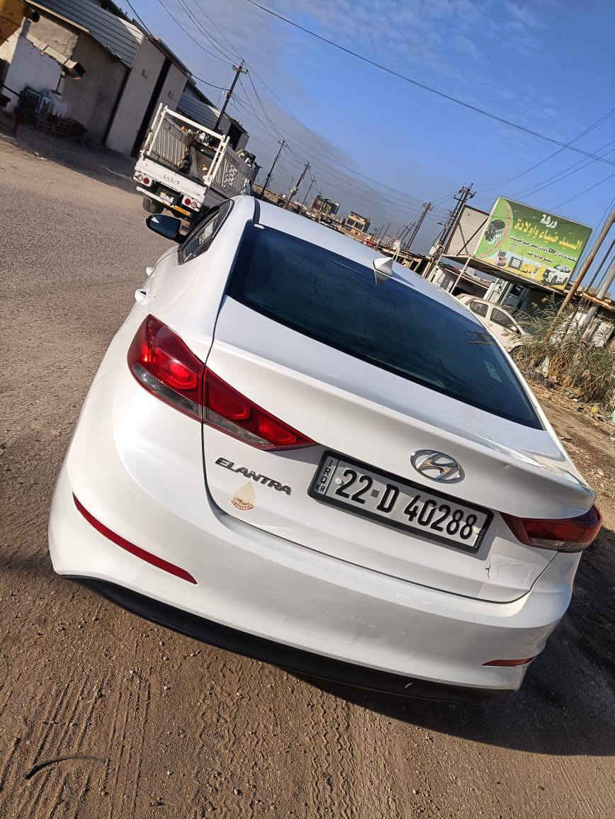 السلام عليكم ورحمه من رخصة الادمن سياره هونداي النترا موديل 2017 رقم اربيل دولي سنويه للا27 السيارة وأرد امريكي السيارة حادثه فقط جاملغ امامي مصبوغ ليبل واحد السيارة كير ومكينه وحداديه وتخم تاير وتبريد وتدفئة دواخل جديده خير من الله السيارة جاهزه مناقصة اي شي 
السيارة معروضة119 وبيه مجال بسيط 
فقط الاتصال على هذا الرقم 
***********
