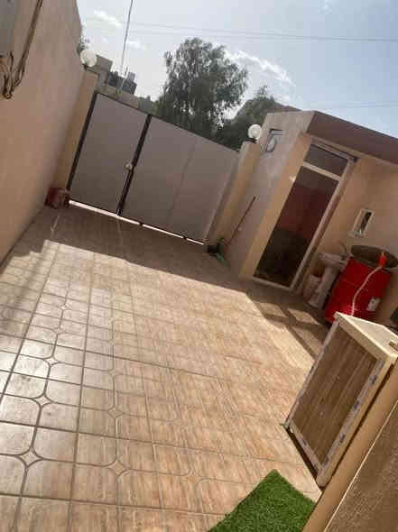 دار للايجار :- في تكريت القادسيه حي الجامعه مقابل حديقه مساحته 150 م مكون من 3 غرف نوم و 3 مجاميع صحيه وغرفه خطار ومطبخ ومنور داخلي و كراج .

للاستفسار ... ***********
آسيا + واتس .
