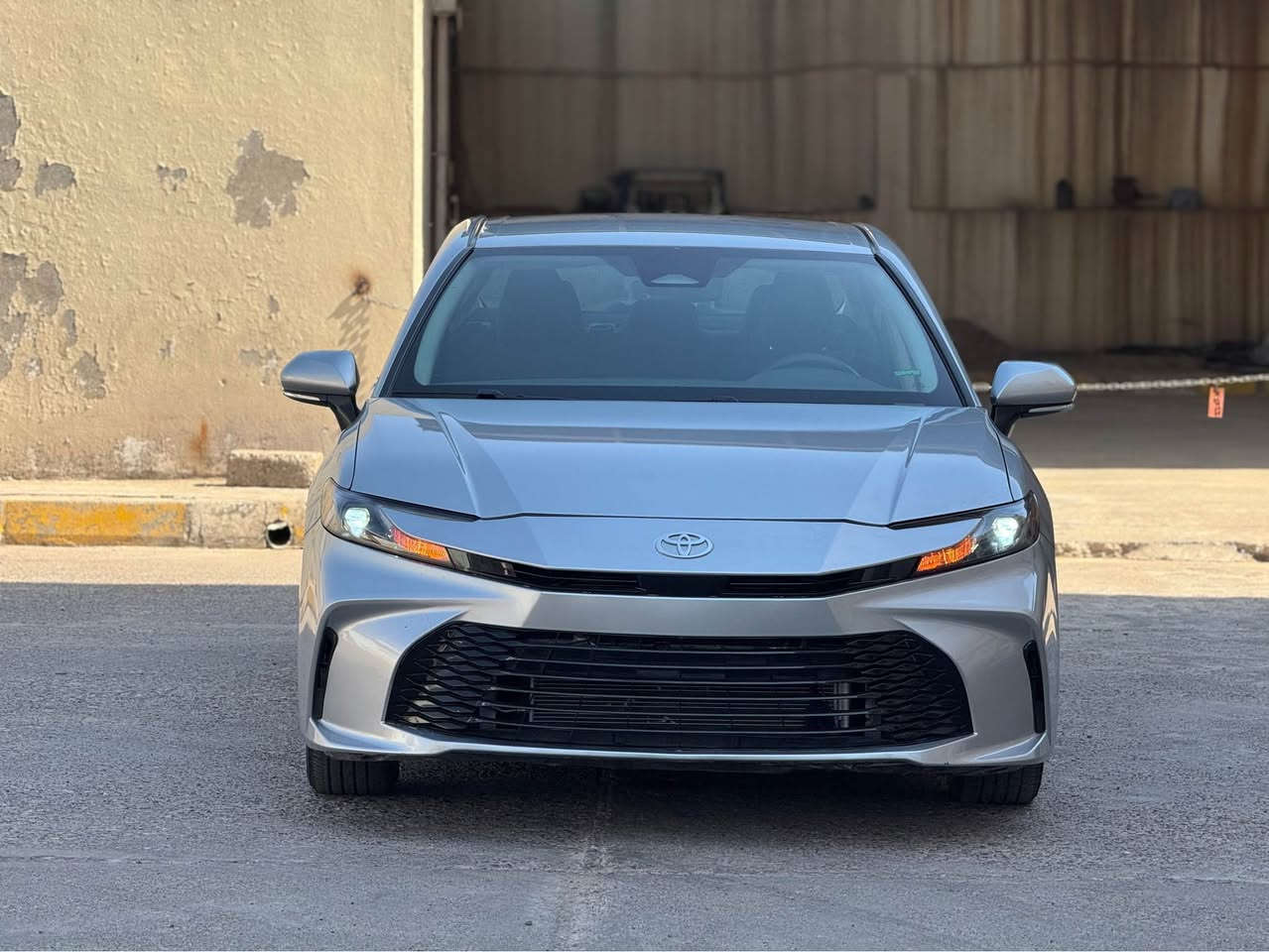 Toyota Camry Le Hev 2025

بوند صبغ بدون دواخل بدون ارباك
قبغ صندوق بخ بدون ضربة و بدون حادث فقط بخ
رقم شاصي بالصور
جاهز بدون مصرف 💯

مواصفات LE: بصمة و كشن كهربائي و رادار و حساس و كيج الكتروني و شحن وايرليس ، شاشة و كاميرة و ويل كروم و لايت ليد و زينون و نظام تراكشن و اوتو هولد...

كل شي بلادي شركة 👌

سعر  210 ورقة و مجال بسيط
مكان عقرة "ئاكرئ"
واتس اب و كورك ***********
*********** اكر, نينوى
