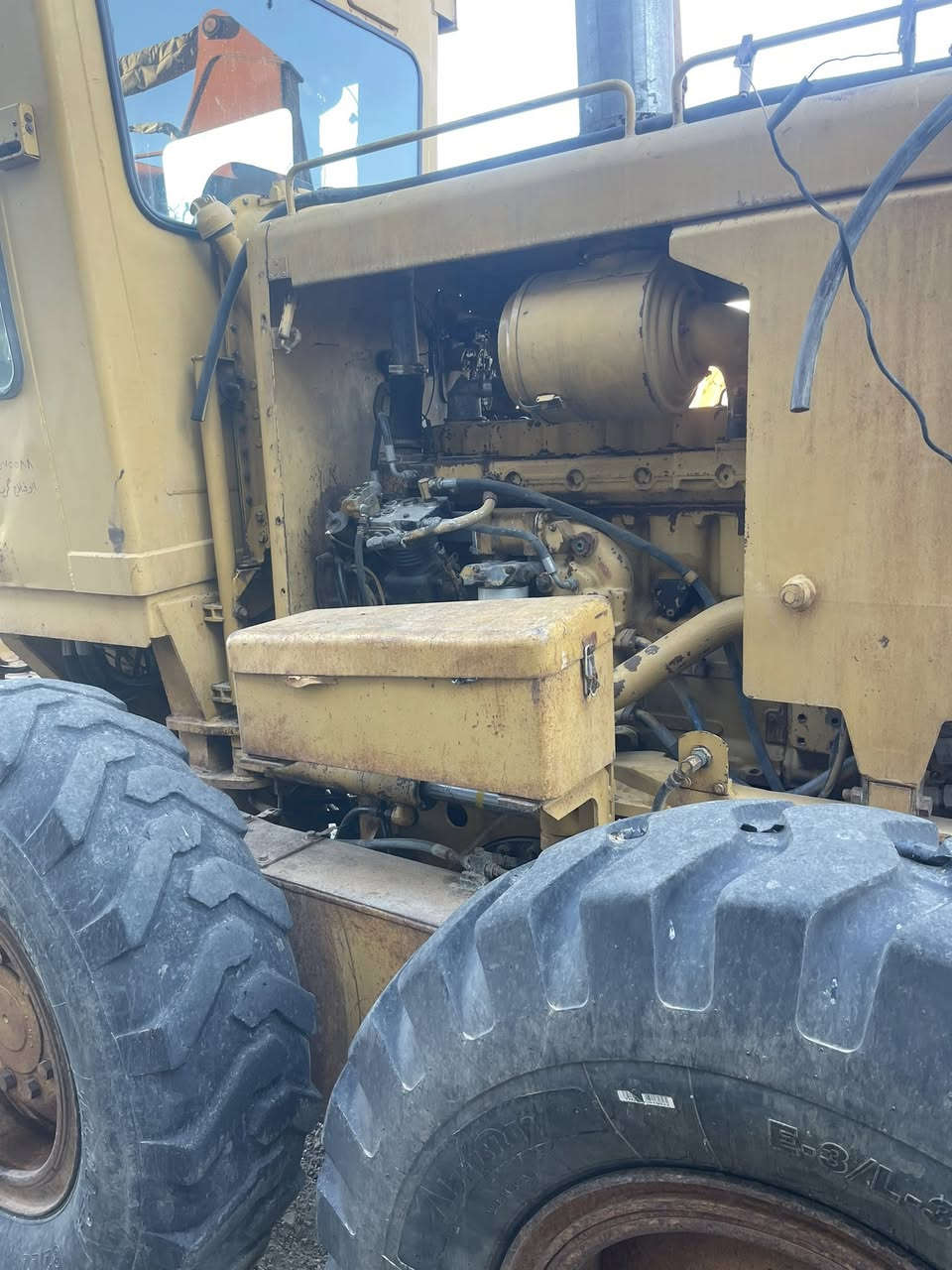 للبيع مكانها رمادي بدون جاهزه مابيها اي نقص ***********
