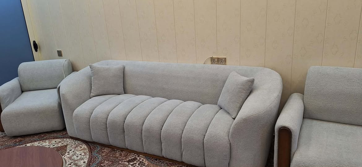 بۆ فرۆشتن١٠ نەفەریە مانگێکە کڕدراوە نۆ وەرەقەی پێ دراوە بە حەوت و نیو ئەیفرۆشێتەوە دوو مێزی ناوەراست و میزیکی سوچی لەگەلدایە سلێمانی


**إذا كنت صاحب هذا الإعلان وتريد حذفه لأي سبب، رجاءا أرسل رسالة إلى الدعم الفني**