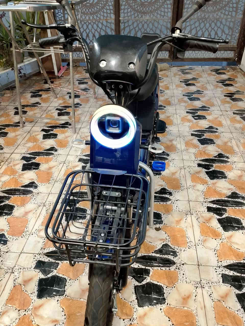 سلام عليكم دراجه شحن للبيع موديل 2025 مستخدم شهر فقط أخو جديد حجم 20 مابي أي عيب كلشي بي شغال 5 بطاريات بلادي سعر 500 ألف وبي مجال مكان كركوك غرناطة 
للتواصل ***********
