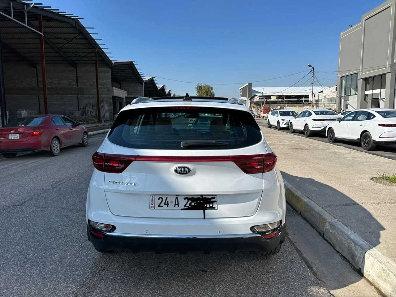 سبورتج 2020 خليجي مكينه 2000 دوش جديده بمعنى الكلمه بدون صبغ وبدون بارد ماشيه 113 الف كيلو ،رقم دهوك باسمي تحويل مباشر 
السعر 195 وترهم مراوس بسياره ارخص شويه وفرق
مكان السياره موصل
للاستفسار:***********
***********
