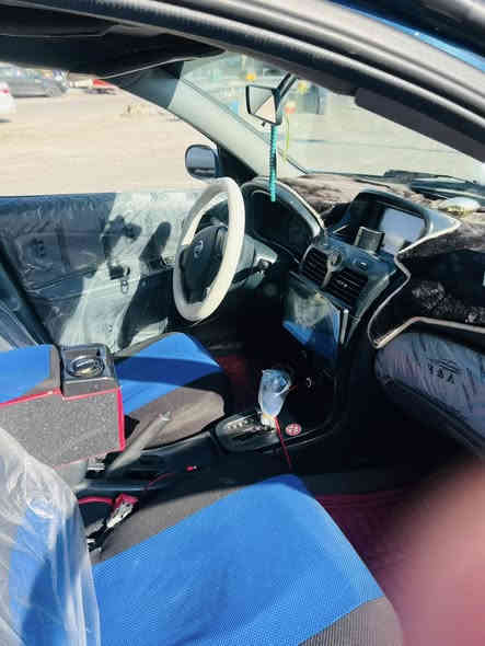 نيسان سني موديل ١٢بيه كصه سياره جديده مكينه كير صدر تبريد تدفئه كله كامله  ومتومه اربيل ارقام وسنويه وهزه دخول جديد وبيه شاشه وسماعت مضخم سياره مال جناي ***********وسعره ٤٣وبيه مجال مكانه بغداد
