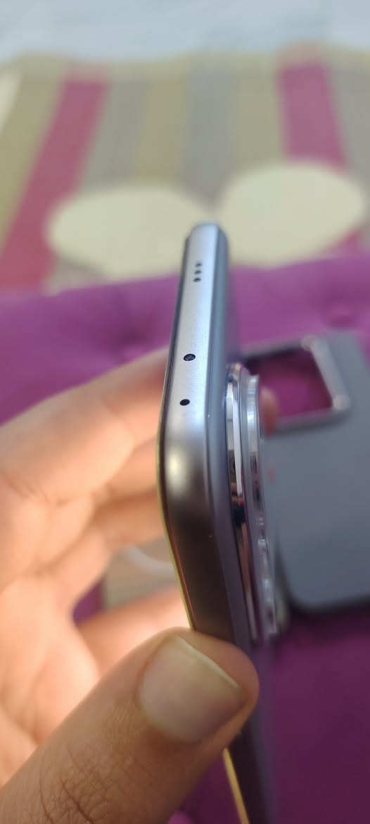 سلام عليكم لبييع هونر 400 برو 512/ ذاكره العشوائيه 12 مكفول من كلشي يريد ع الواتساب حياكم الله  ***********
