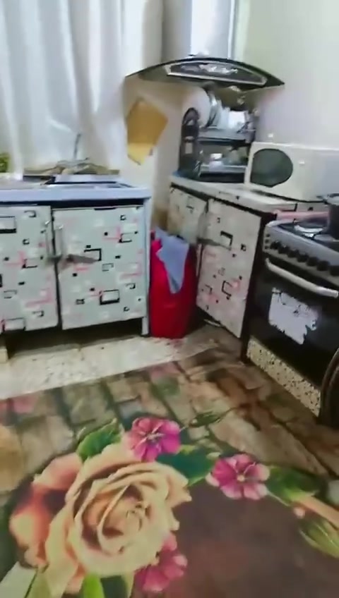 السلام عليكم …
بيت تجاوز للبيع 
حي المعالف مقابل مدرسة اكد 
عالشارع غرفة وصاله ومطبخ وخدمات
غير متواجد عالفيس 
للاستفسار ***********
