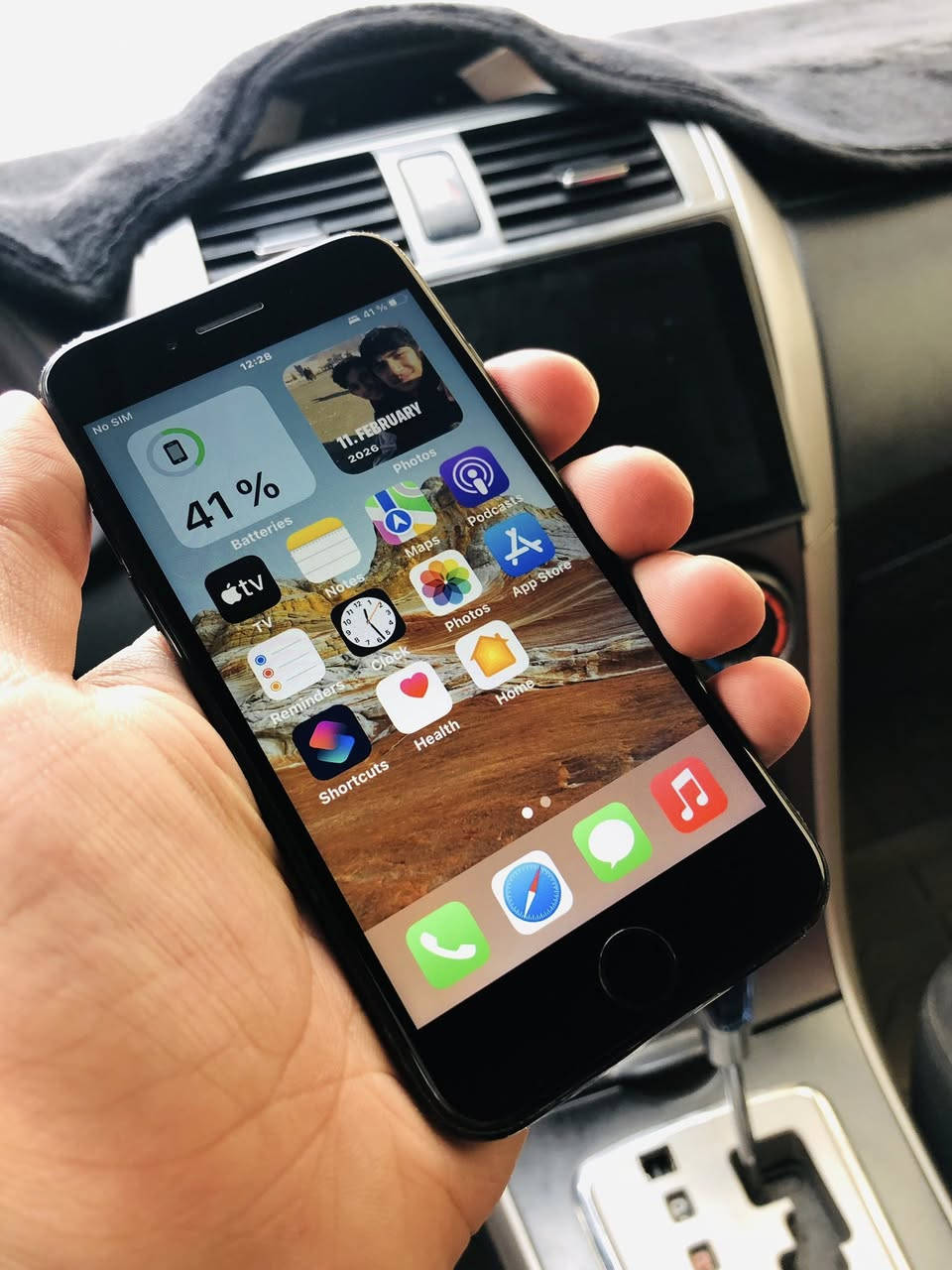 لیلام لیلام لیلام 🥰🥰🥰🥰🥰🥰 
یک عدد مبایل فروشی دست بند
آیفون هفت ساده بسیار ثابت.  (1450Afg)

Iphone 7 👑

LLA🇺🇲

Wifi ok 👍 

حافظه :128جیبی ☑️

اسکرین اصلی ✅️

بطری: 79% اصلی کمپنی  ☑️

لاسپیکر،  و مایک، ها  فعال ☑️

رنگ: سیاه بلک جیت مقبول🥰

کمره های پاک و شفاف🌈

فنگر فعال سریع👍

نوت: مبایل مذکورفقد بایپاس وای فای میباشد. دگه از هر  لحاظ 48 ساعت بضمانت و به شرط چک میباشد.

قیمت: 1450افغانی بیدون جور آمد 🫠

+93 781143060 Whatsapp☎️


**إذا كنت صاحب هذا الإعلان وتريد حذفه لأي سبب، رجاءا أرسل رسالة إلى الدعم الفني**