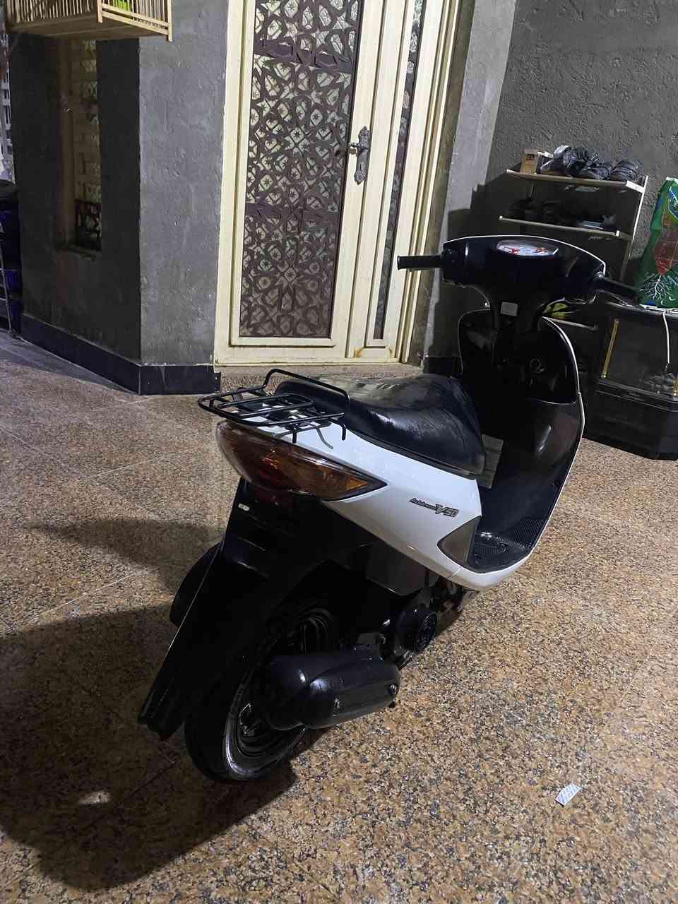 اللهم صل على محمد وال محمد
دراجة سازوكي أدرس وحديثة تمشي 60 

دراجة قوية وحديثة 

دراجة نوزل سعرها 600

وهذا رقمي ***********
