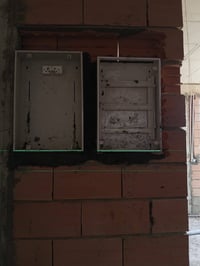 كهربائي متفرغ للعمل باسعار مناسبة و بجودة عالية   للاستفسار ٠٧٨٣١٩٦٣٨٦...