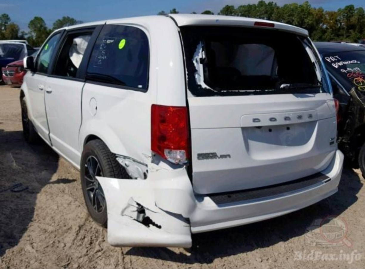 دوج كرفان مديل 19 جيتي فول
كشنات جلد تدفئه تبريد
بعد بيه اهوايه مواصفات فول السياره
صور حادث مرفقه بل منشور
سعره 165 ورقه وبيه مجال
***********
***********
