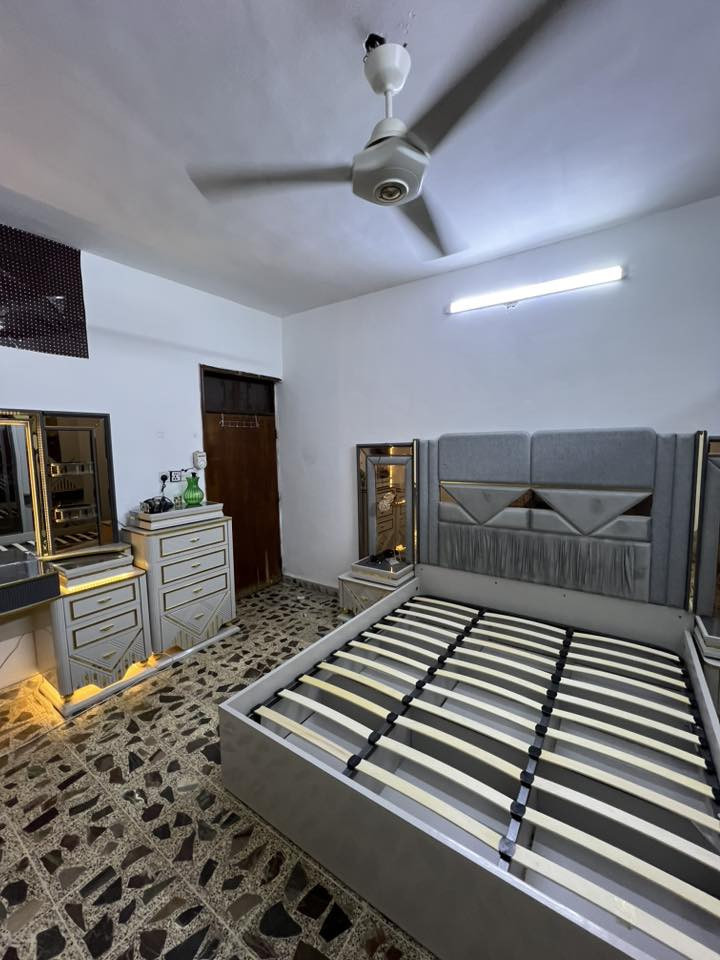 #فتح #نصب #صيانة 
كافة انواع غرف النوم  التركية
داخل الموصل 
*********** واتساب 
***********للاتصال
تم نصب هذه الغرفه في حي العربي 
وربط الاناره واظافة زواية حديد  للسرير للتقوية والامان
