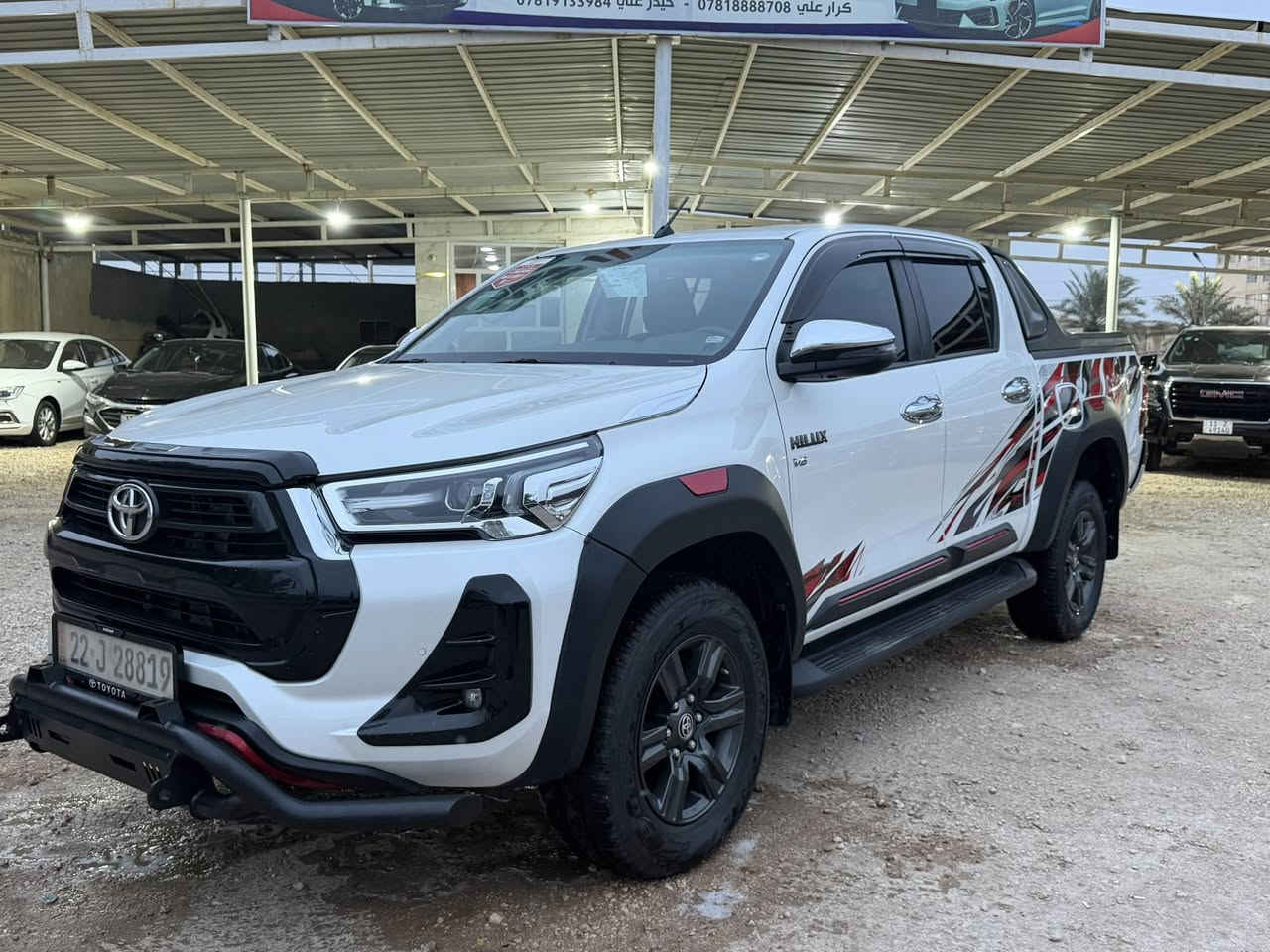 سلام عليكم
🚗 تيوتا هايلوكس - (تي ار دي) للبيع 🚗

✅ تفاصيل السيارة:
• الموديل: 2025.
• المواصفات: 
• المحرك: [6سلندر]، 
• ⁠• اللون: [ ابيض].• 
• شاشة كبيرة مع كاميرا خلفية وحساسات أماميه وخلفيه
• تبريد قطعتين 
• ⁠أشاره بلمري
• تحكم ستيرين كامل 
• إنارة LED أمامية وخلفية 
•مكفوله كفاله عامه
 ماشيه :25 ألف 

ما تحتاج لأي مصاريف نهائياً.
نظيفه ابمعنا
بسمي السياره اتريد امداور او وكاله عامه 
📍 الموقع: [ السماوه ].
📞 للتواصل والاستفسار:
 [0781 888 8708]
[0772 627 7773]
