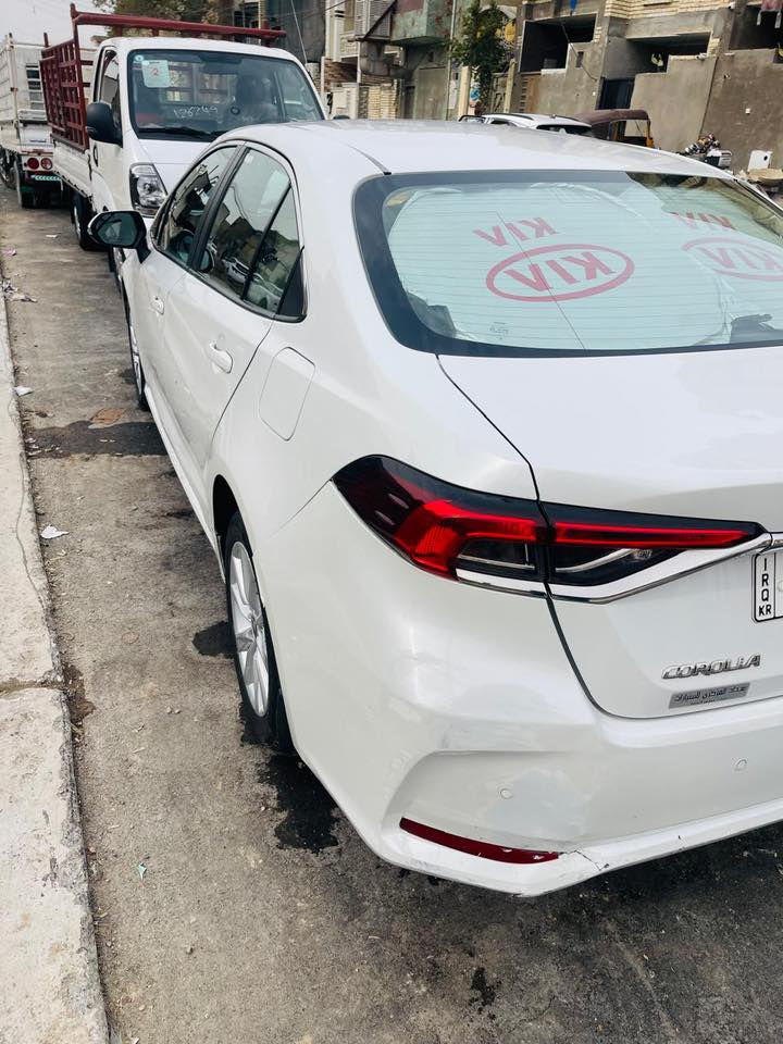 من رخصةالادمن عندي كورلا خليجي شٓركه ساز موديل 2023 ماشيه61الف بيها ضربه بالبجم تبديل قطعه وحده فقط البنيد ودعاميه اثر شخوط سياره اربيل عندي وكاله بيها شرط تحويل او وكاله سياره نظيفه وخير من الله تبريدها رايدها 155 الف او مراوس كيا سيراتو م11 او 12 
وتحياتي الكم *********** مكاني بغداد
