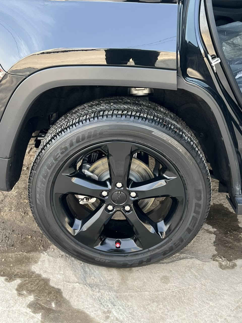 السلام عليكم جيب لمتدد موديل 23 فول سيارة 5 راكب بدون دواخل بدون اربالك بدون صبغ علية تغليف سيارة ماشية 17 الف سيارة جديدة بيه سونار مال الباشا سعر 355
***********
